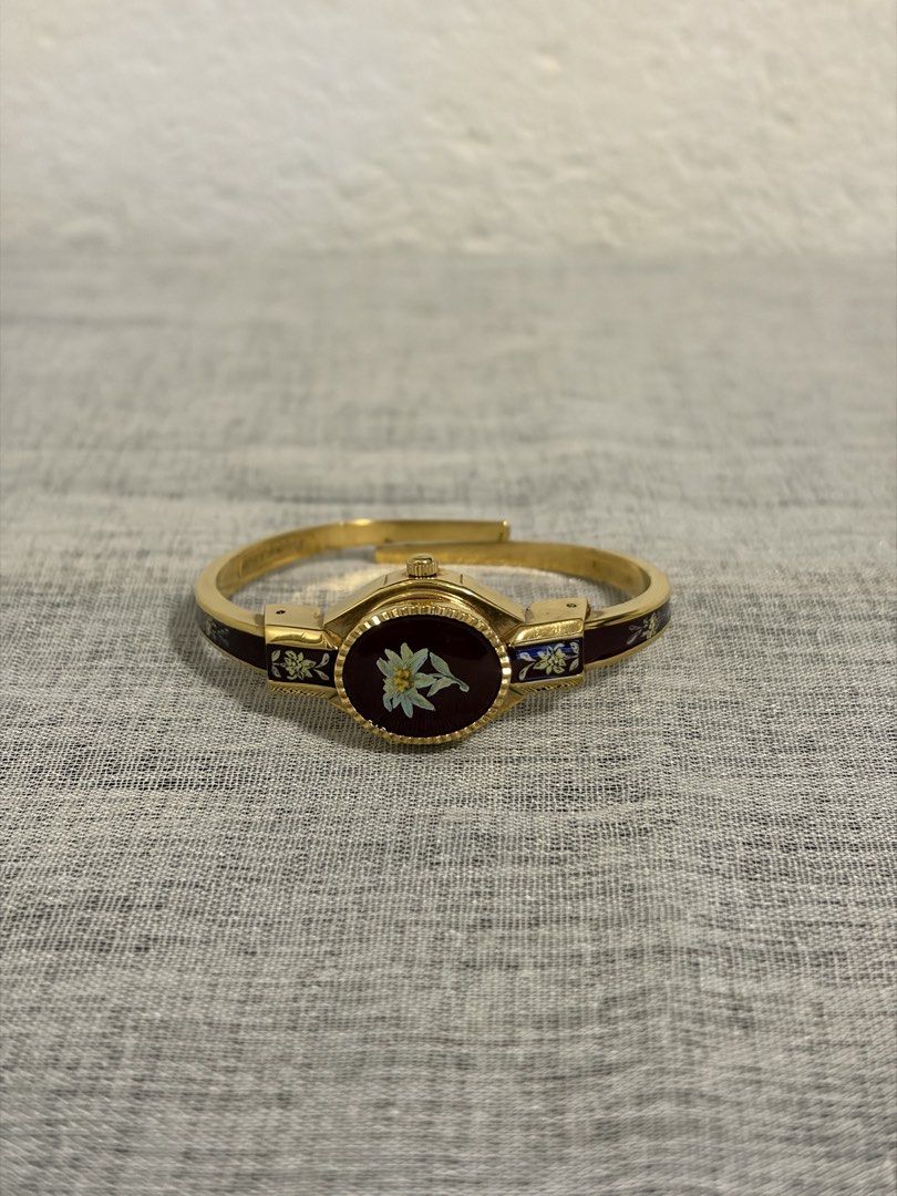 Authentic André Mouche Peek-a-Boo Watch (Category: Luxury Watches) located in Paoay. Submitted by ysmattic (Listing ID 1467652055, Image 1). Description: 100% guaranteed authentic vintage André Mouche vintage watch. Swiss made. Excellent working condition. .