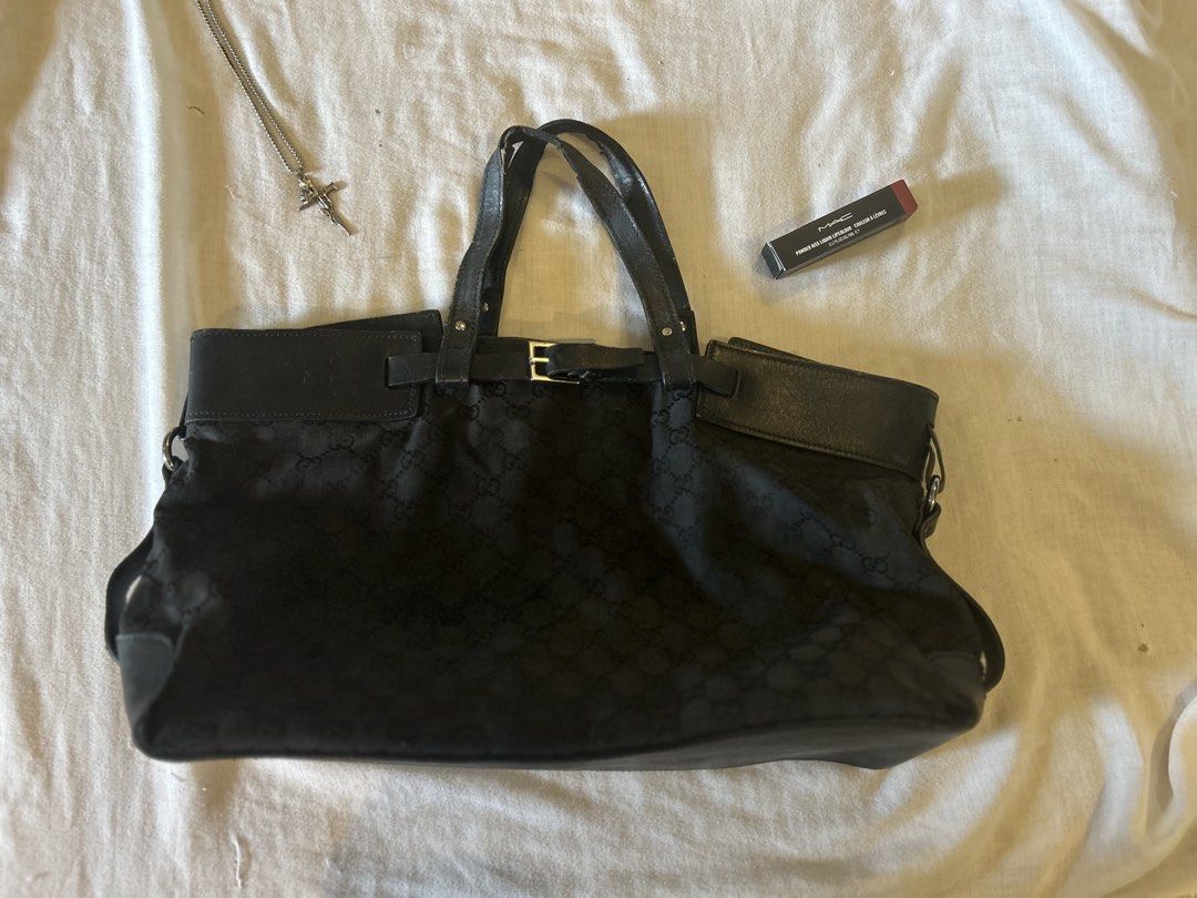 Authentic Gucci Belted Tote Bag (Category: Luxury Bags & Wallets) located in Bulacan. Submitted by blondetrack14 (Listing ID 1467785277, Image 1). Description: READ FIRST ‼️‼️ Selling account can’t receive messages. Reposting here. Has flaws (see last pic). As is..