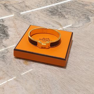 (Category: ) located in . Submitted by luxurydesignerbrands (Listing ID 1467651709, Image 1). Description: .