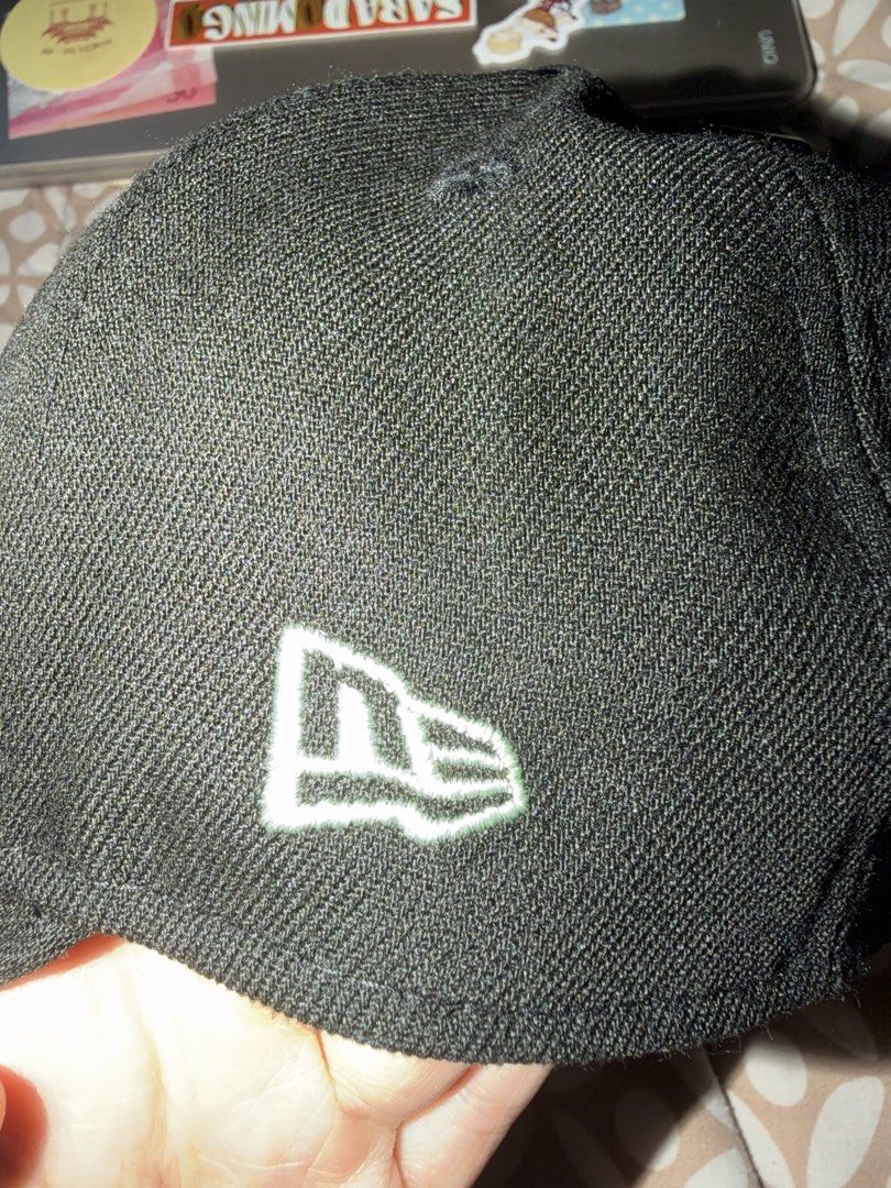 AUTHENTIC New Era NY Yankees 9FORTY Adjustable Cap (Category: Caps & Hats) located in Paranaque City. Submitted by f0rtune_88 (Listing ID 1467730304, Image 3). Description: FIXED PRICE Brand: New Era Size: One Size Fits Most (Adjustable) Color: Black / Mint Green Style: 9FORTY Baseball Cap Fit: Adjustable Details: Embroidered NY Yankees logo, curved brim, New Era side logo, REPREVE recycled fabric, original stickers and tags attached Condition: U