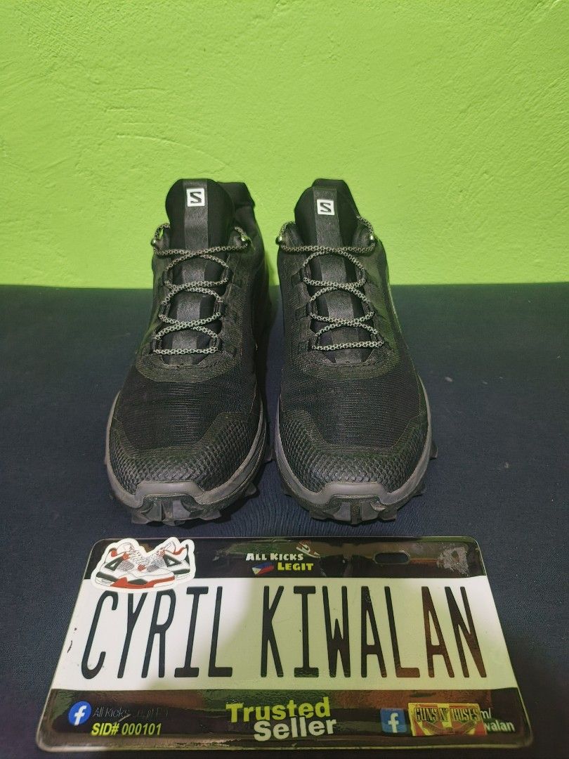 Authentic Salomon CrossOver Goretex Triple Black (Category: Sneakers) located in Baguio. Submitted by ckiwalan (Listing ID 1467742867, Image 3). Description: For sale Authentic Like new condition No issue Thick outsole Lightweight Baguio city can ship nationwide.