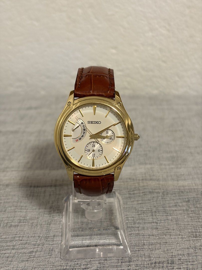 Authentic Seiko Retrograde Day Indicator watch (Category: Luxury Watches) located in Paoay. Submitted by ysmattic (Listing ID 1467653357, Image 1). Description: 100% guaranteed authentic Seiko quartz. Reference Number: SNT006 / SNT006P1 (Caliber 5Y66-0AB0) Comes with provided box only..