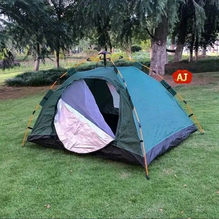 Automatic Camping Tent (Category: Outdoor Furniture) located in Manila. Submitted by micoooy (Listing ID 1467606853, Image 1). Description: 3-4 Person - 1400 5-6 Person - 1900.