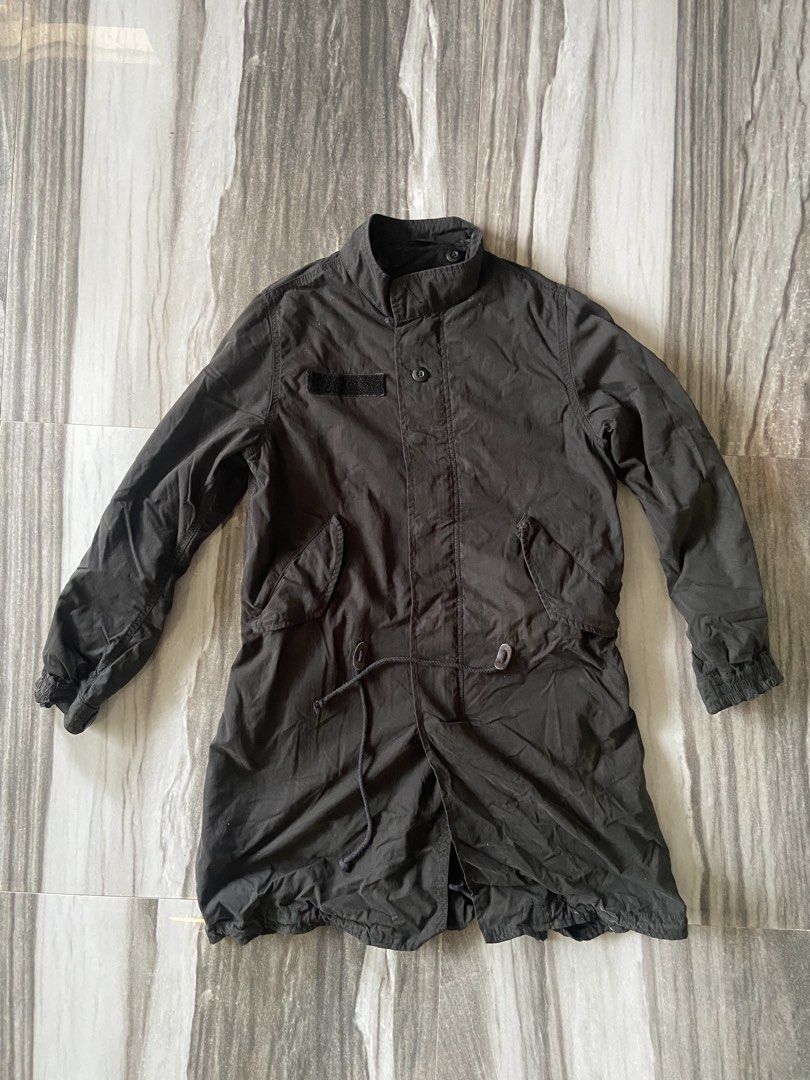 Avirex black parka fishtail (Category: Coats, Jackets and Outerwear) located in Tukuran. Submitted by retrothrifter88 (Listing ID 1467620555, Image 1). Description: 20x 35 .