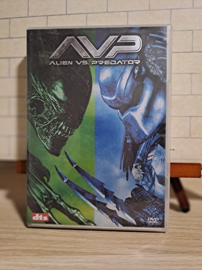 AVP Alien vs Predator DVD movie (Category: CDs & DVDs) located in Las Pinas. Submitted by cobieshop (Listing ID 1467774532, Image 1). Description: 💿 DVD FOR SALE | ORIGINAL & COLLECTIBLE DvDs 📀 Item: [AVP Alien vs Predator DVD] 📌 Condition: [Mint] 📦 Inclusions: [DVD, Case, etc.] ✅ Actual item shown in photos ✅ Please check the photos and read the condition details before purchasing ✅ Secure packaging for shipping ✅ Message me for inquiries or