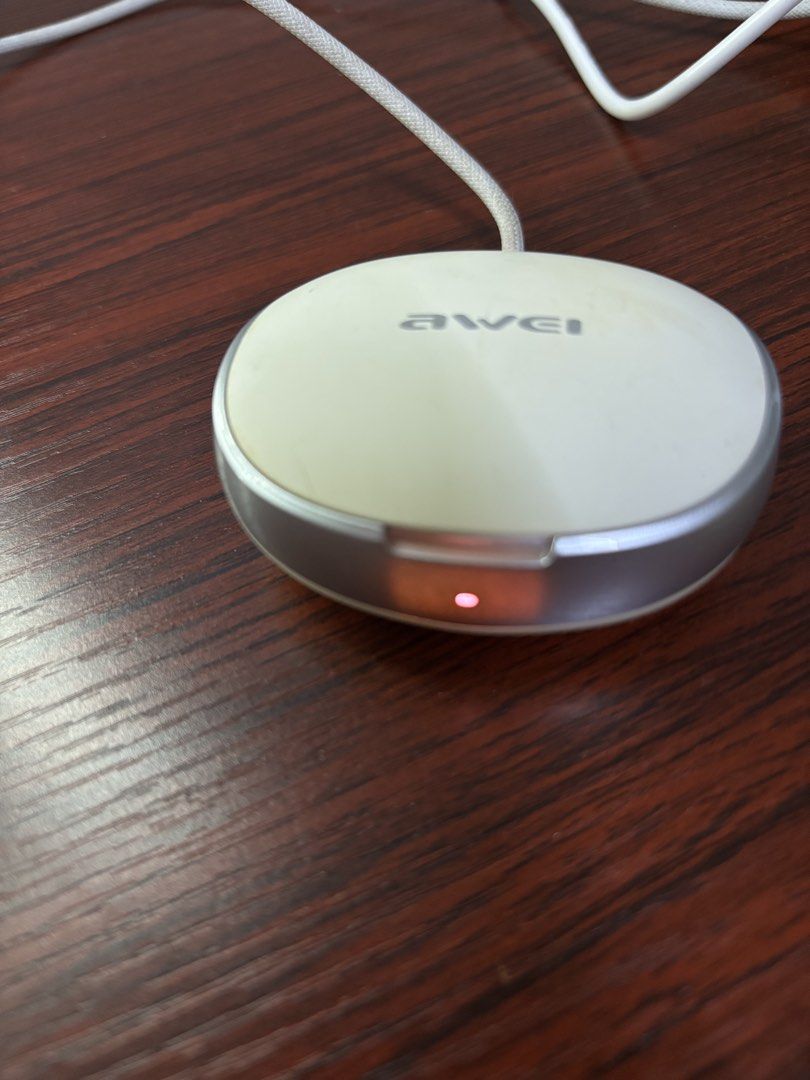 Awei T75 WirelessEarbuds (Category: Earphones) located in Manila. Submitted by prlovedstff (Listing ID 1467816339, Image 2). Description: Fully working Selling my Awei T75 wireless earbudswith charging case. * Fully functional * Both earbuds working * Charging case included * Pre-loved condition with minorsigns of use * Slightly negotiable RFS: No longer using. PM for inquiries! 😊.