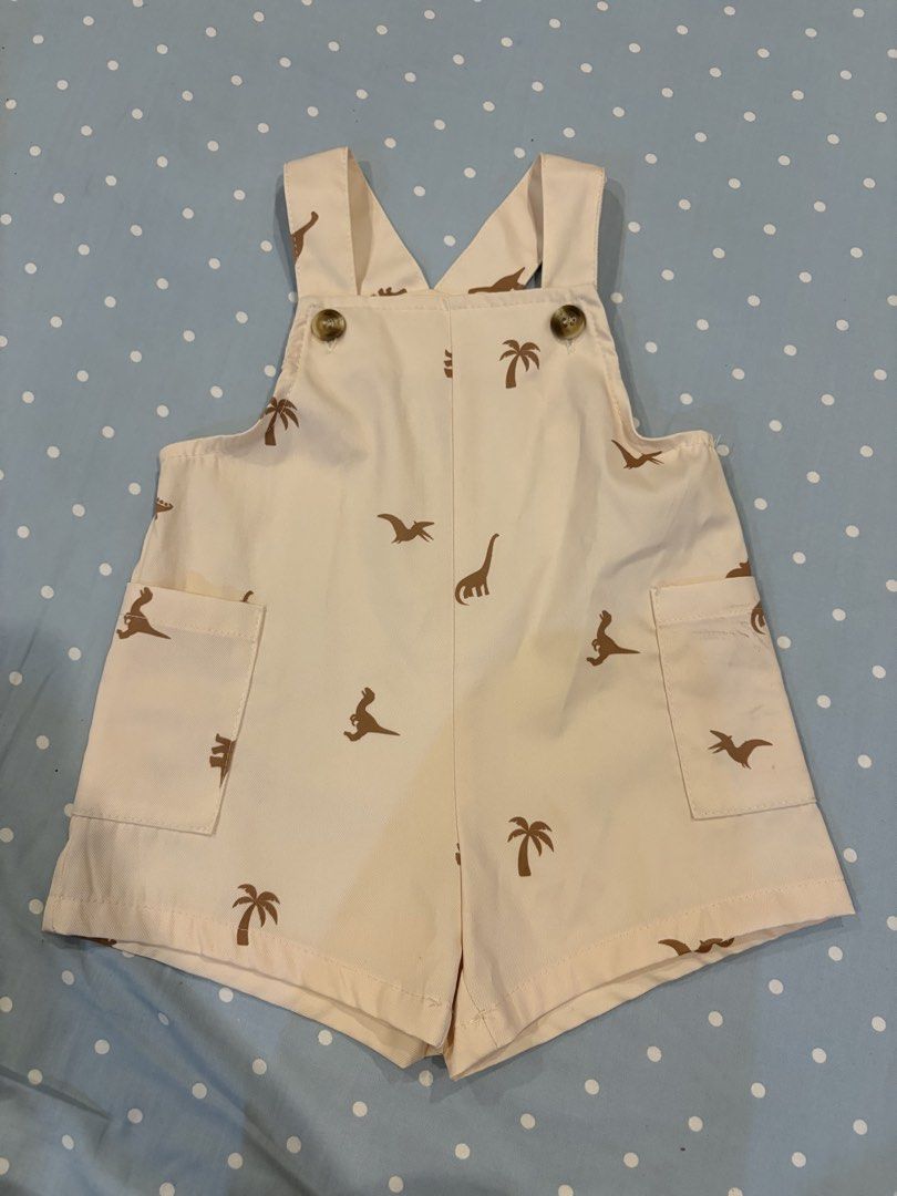 Baby clothes 3-12monthsTake all - 500php (Category: Babies & Kids Fashion) located in Baguio. Submitted by outfromcloset (Listing ID 1467684614, Image 3). Description: .