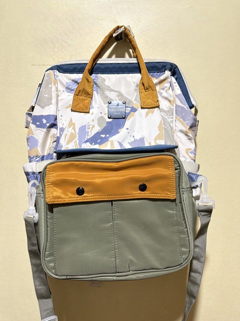 Babybee diaper school bag (Category: Diaper Bags & Wetbags) located in Taguig. Submitted by pepperonia_01 (Listing ID 1467808561, Image 1). Description: Used once No issue Description: see attached image.