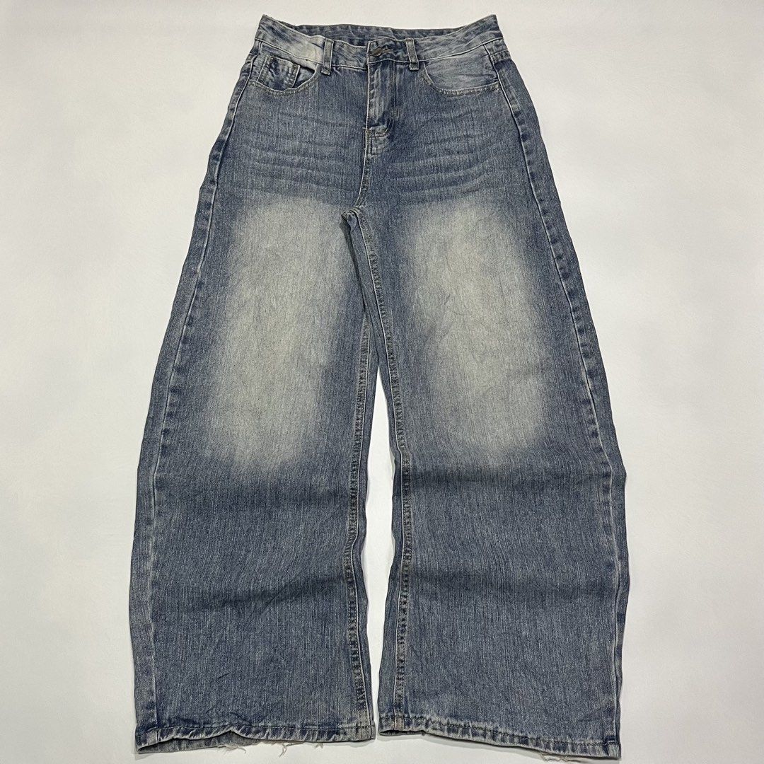 Baggy wash denim pants (Category: Announcements) located in Quezon City. Submitted by thriftrage (Listing ID 1467733552, Image 1). Description: Waist’ 29-30 Length’ 42 Leg opening’ 11 Good condition .