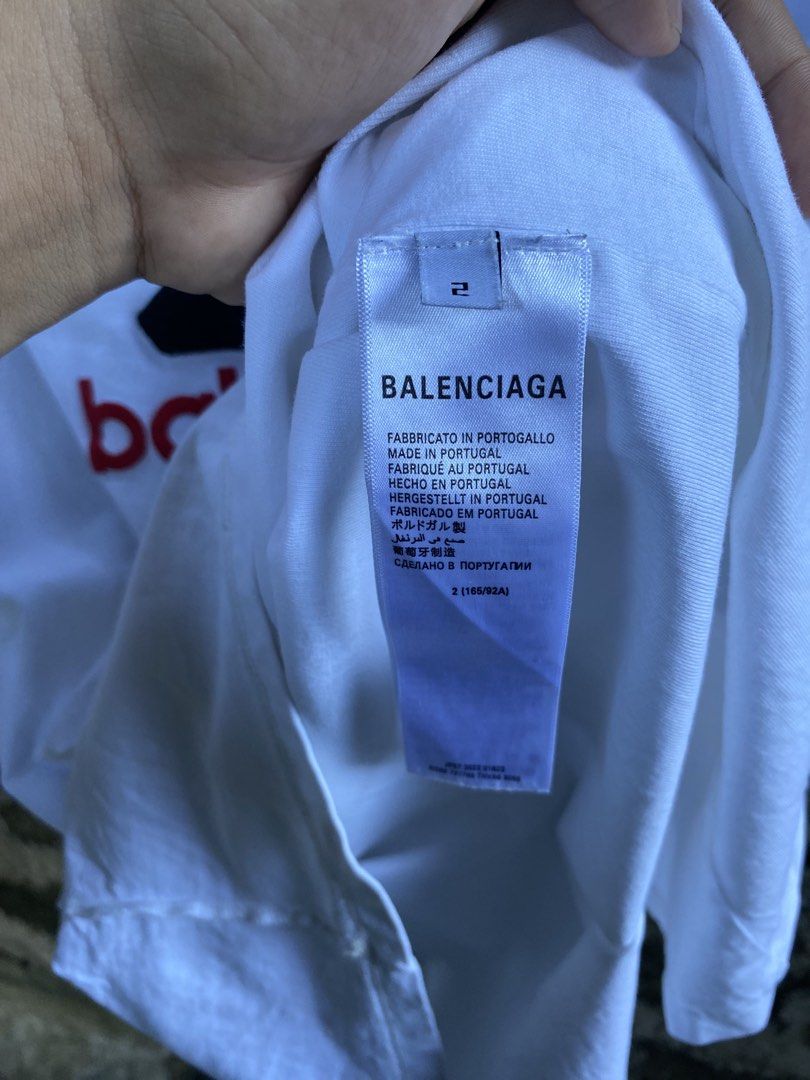 Balenciaga (Category: Luxury Apparel) located in Cebu City. Submitted by rustyyyyy. (Listing ID 1467654335, Image 3). Description: W 23 L 29 Good condition Issue: Lints on the embroidered design (removable lints if you have lint remover) .