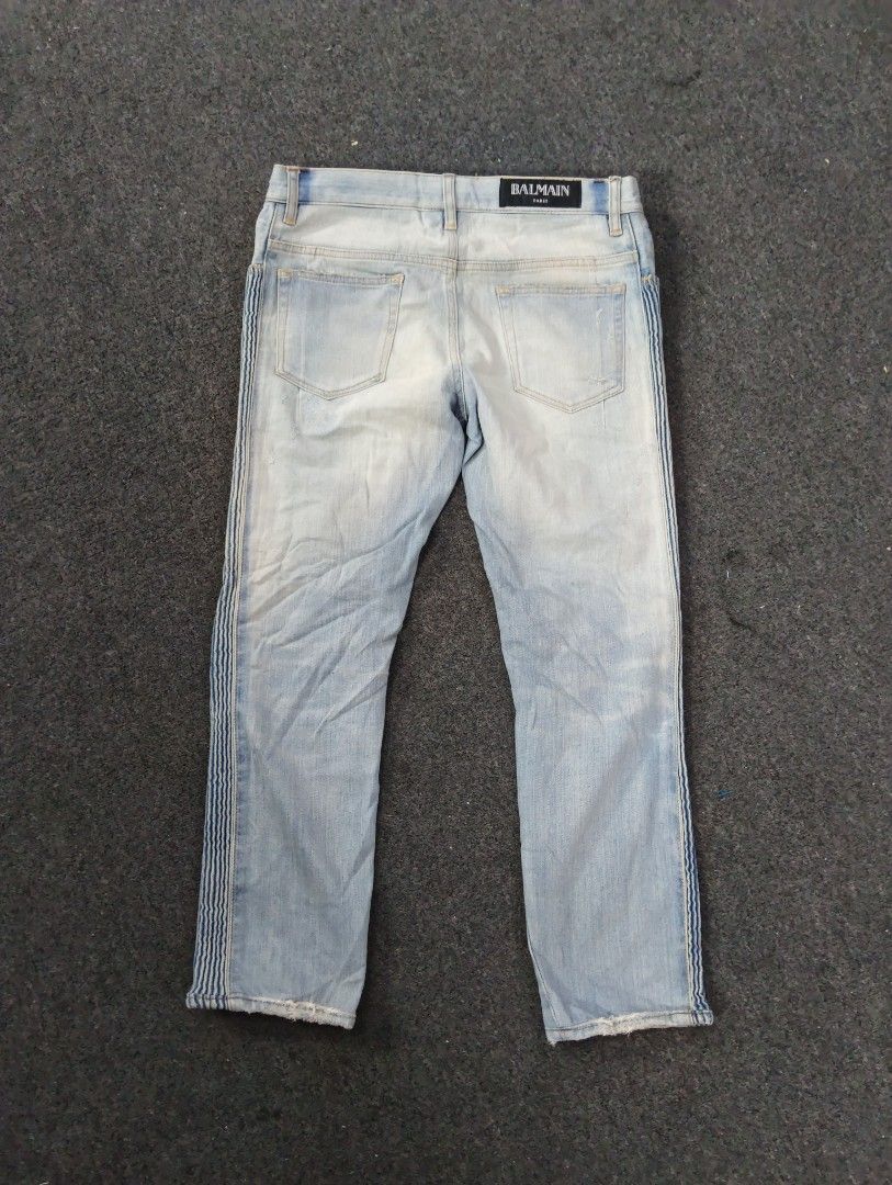 BALMAIN DISTRESSED ICE BIKER JEANS (Category: Jeans) located in Talisay. Submitted by nooooooooooooooooy (Listing ID 1467655064, Image 2). Description: SIZE 31 WAIST 31-32 LENGTH 35 GOOD CONDITION ISSUE: MINOR STAINS & ALTERED LENGTH.