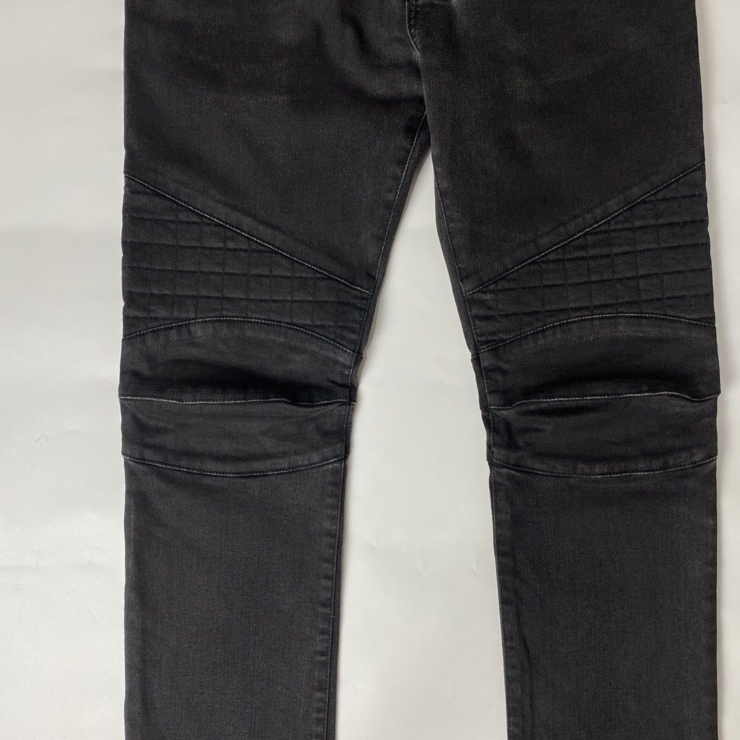 Balmain Ribbed Knee Pannels Biker Jeans (Category: Jeans) located in Bacolod City. Submitted by rewear.conceptual (Listing ID 1467651805, Image 3). Description: Balmain Slim-fit Ribbed Knee Pannels Biker Jeans Condition: 9/10 Color rate: 9/10 Tagged as: 30 Waist: 30-31 Length: 39 Inseam: 28.5 Thigh: 10 Knee: 7 Front rise: 9 Leg opening: 6.5 Message seller if interested Always double check the items description before making an offer. Strictly no 