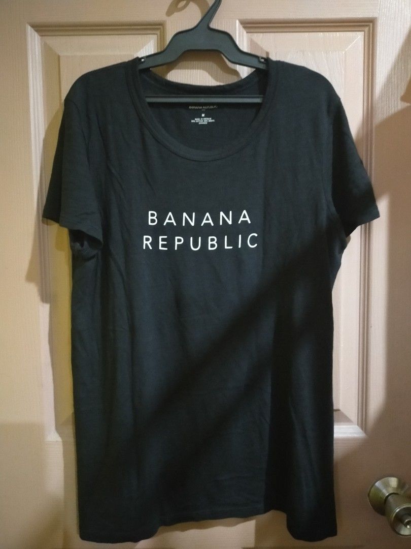 Banana Republic Shirt (Category: Shirts) located in Quezon City. Submitted by leejong720610 (Listing ID 1467678494, Image 1). Description: Banana Republic bought in the US black, medium.