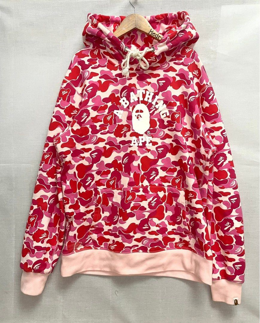 Bape pink camou college logo (Category: Activewear) located in Lipa City. Submitted by thriftpingssss (Listing ID 1467631569, Image 1). Description: 21x27 Good condition 9/10 overall condi.