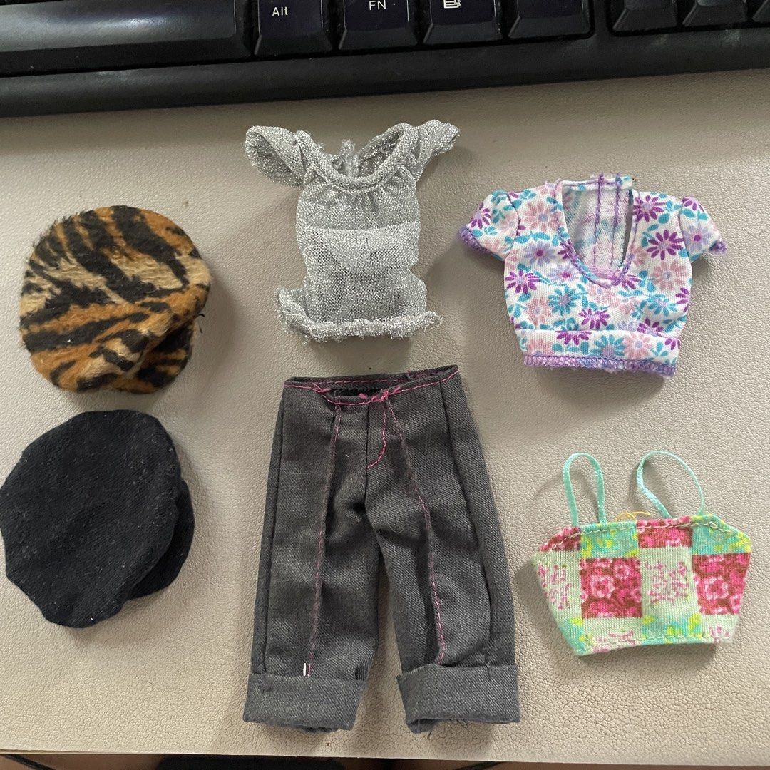 Barbie Clothes Set (Category: Designer & Blind Box Toys) located in Noveleta. Submitted by icedlatte25 (Listing ID 1467604471, Image 1). Description: 2 Custom Berets 2 Fashion Fever Top 1 Fashion Fever Pants 1 Random Top.