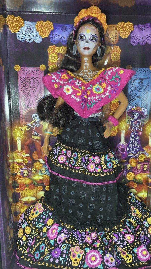 Barbie los muertos 2021 (Category: Action & Battle Toys) located in Batangas. Submitted by menema (Listing ID 1467633546, Image 2). Description: Barbie los muertos 2021 Declutterring Nfrb Good condition Still Negotiable free sf GCash payment Jnt courier .