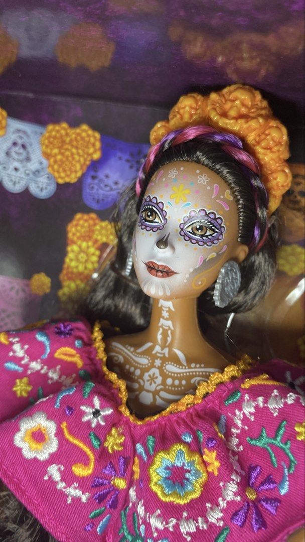 Barbie los muertos 2021 (Category: Action & Battle Toys) located in Batangas. Submitted by menema (Listing ID 1467633546, Image 3). Description: Barbie los muertos 2021 Declutterring Nfrb Good condition Still Negotiable free sf GCash payment Jnt courier .