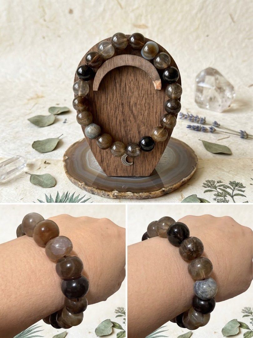 BARREL AGATE 🍒 B3_JC123 (Category: Bracelets) located in Bulacan. Submitted by selling_low_by_bella_ben (Listing ID 1467626268, Image 3). Description: BARREL AGATE 🍒 B3_JC123 🏷️ 320 13-14 mm bead size 16.5 cm wrists .