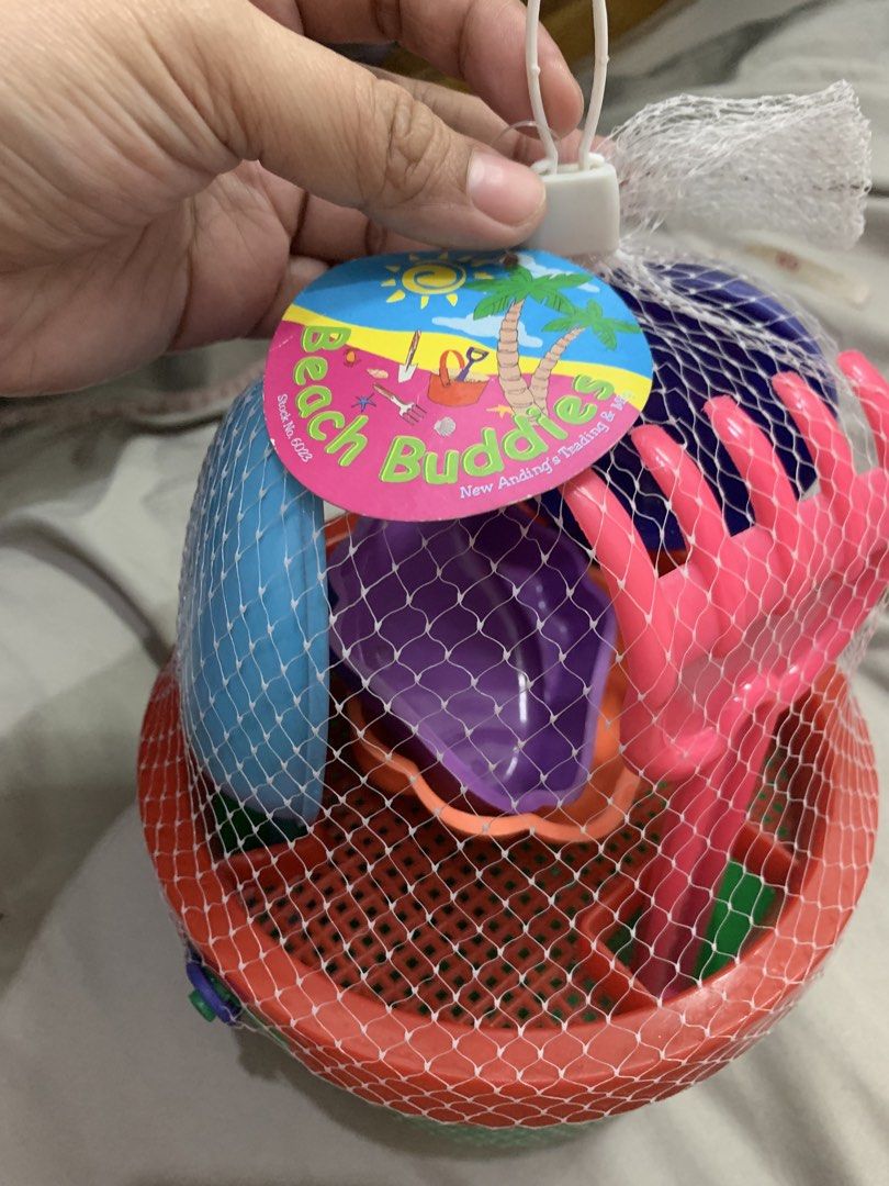 Beach toy (Category: Action & Battle Toys) located in Caloocan City. Submitted by appleblossoms07 (Listing ID 1467746218, Image 1). Description: Apps.