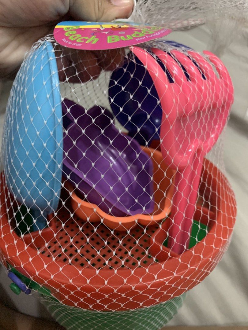 Beach toy (Category: Action & Battle Toys) located in Caloocan City. Submitted by appleblossoms07 (Listing ID 1467746218, Image 2). Description: Apps.