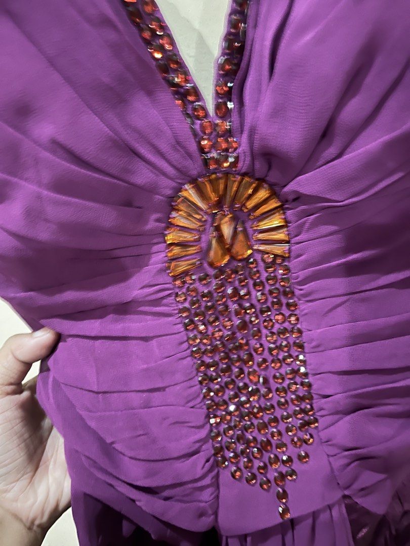 BEADED DRESS (Category: Evening dresses & gowns) located in Butuan. Submitted by darlingdressco. (Listing ID 1467706972, Image 3). Description: .