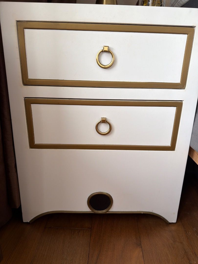 Bedside table (Category: Tables & Sets) located in Singapore. Submitted by jyviolet55-50729 (Listing ID 1467647784, Image 1). Description: 2 bedside table, item inside just for display. .