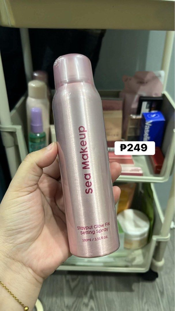 Below SRP items (Category: Makeup) located in Manila. Submitted by safebird_452969 (Listing ID 1467752222, Image 2). Description: All items are bnew and original. Below srp, no haggling of price please. No COD. Payment first..