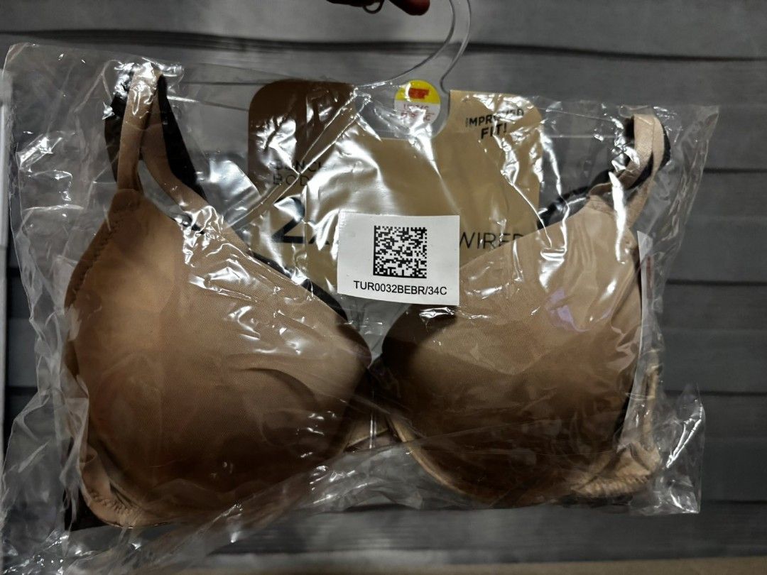 Bench Bra 2pcs (Category: Undergarments & Loungewear) located in Marilao. Submitted by hazelpi. (Listing ID 1467820610, Image 1). Description: Brand New - never worn intact with tag Wrong size misplaced gift receipt 34C size.