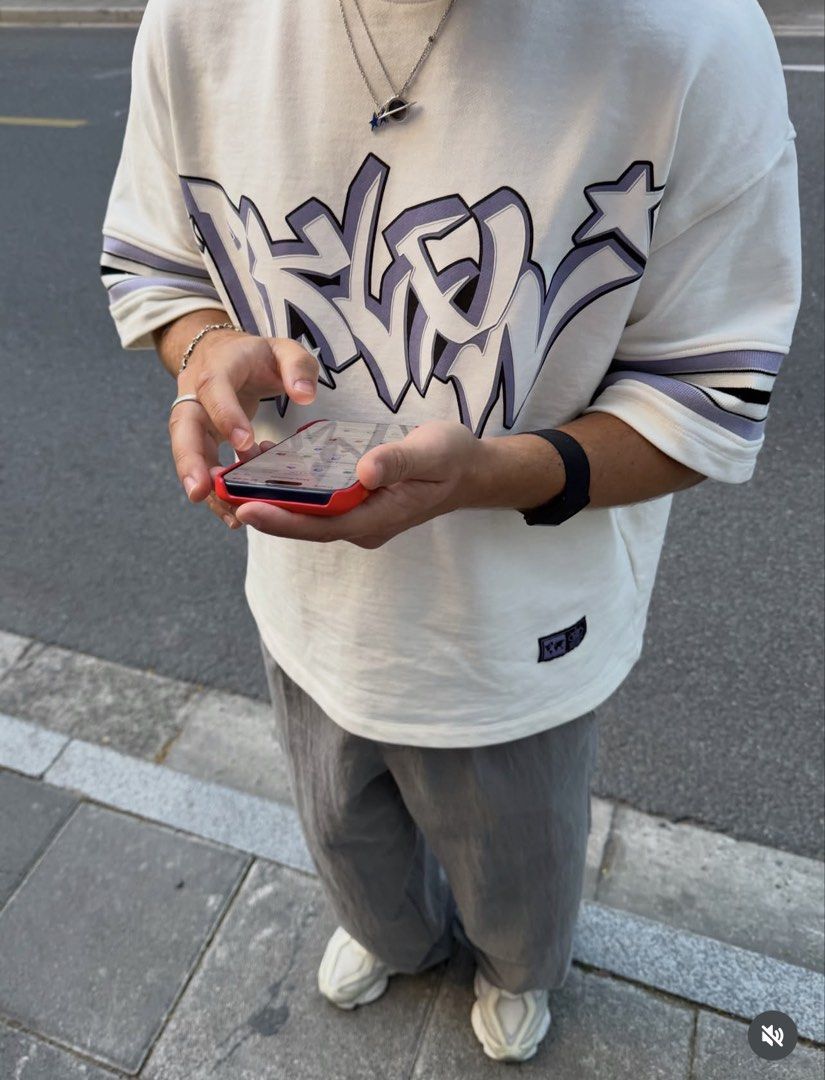 Bershka Oversized Heavy Cotton Tshirt (Category: Tshirts & Polo Shirts ) located in Cavite. Submitted by slumbermanila (Listing ID 1461568823, Image 2). Description: Bershka Oversized Tshirt heavy cotton material combined cotton and knits material Brooklyn Print.