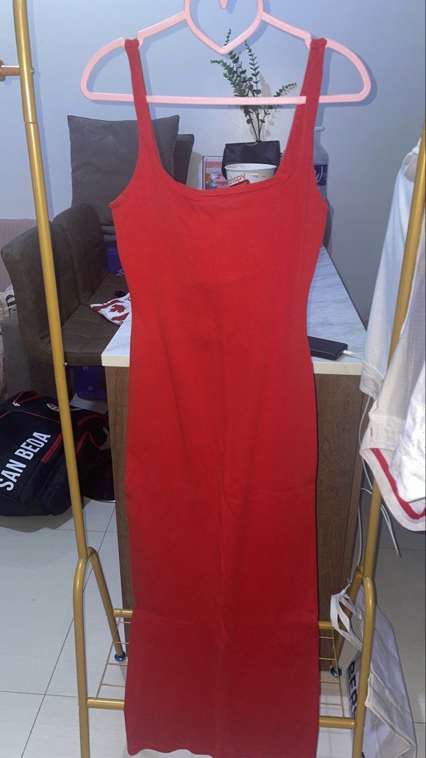 Bershka Red Dress (Category: Dresses) located in Mandaluyong City. Submitted by cheskasalva (Listing ID 1467750200, Image 1). Description: .