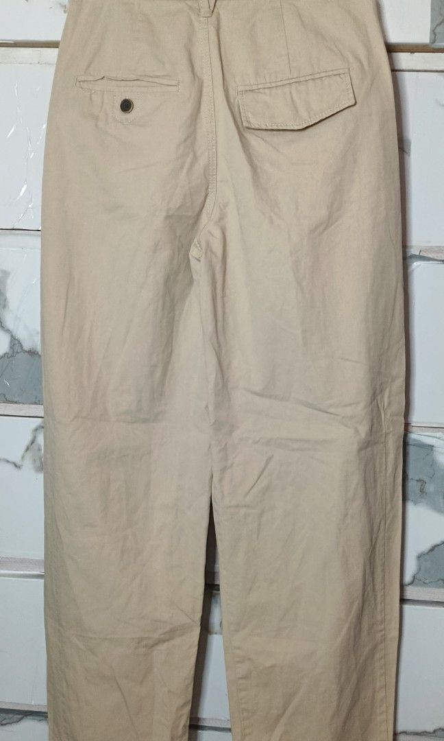 BERSHKA WOMEN PANTS 26 (Category: Other Bottoms) located in Quezon City. Submitted by ahyazheabea (Listing ID 1467720320, Image 2). Description: .