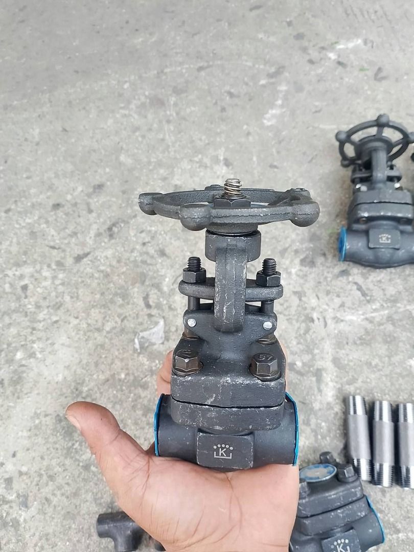 B.i gate valve 1/2" (Category: Everything Else Others) located in Manila. Submitted by 09171479278_elsie. (Listing ID 1467648270, Image 3). Description: B.i gate valve 1/2".
