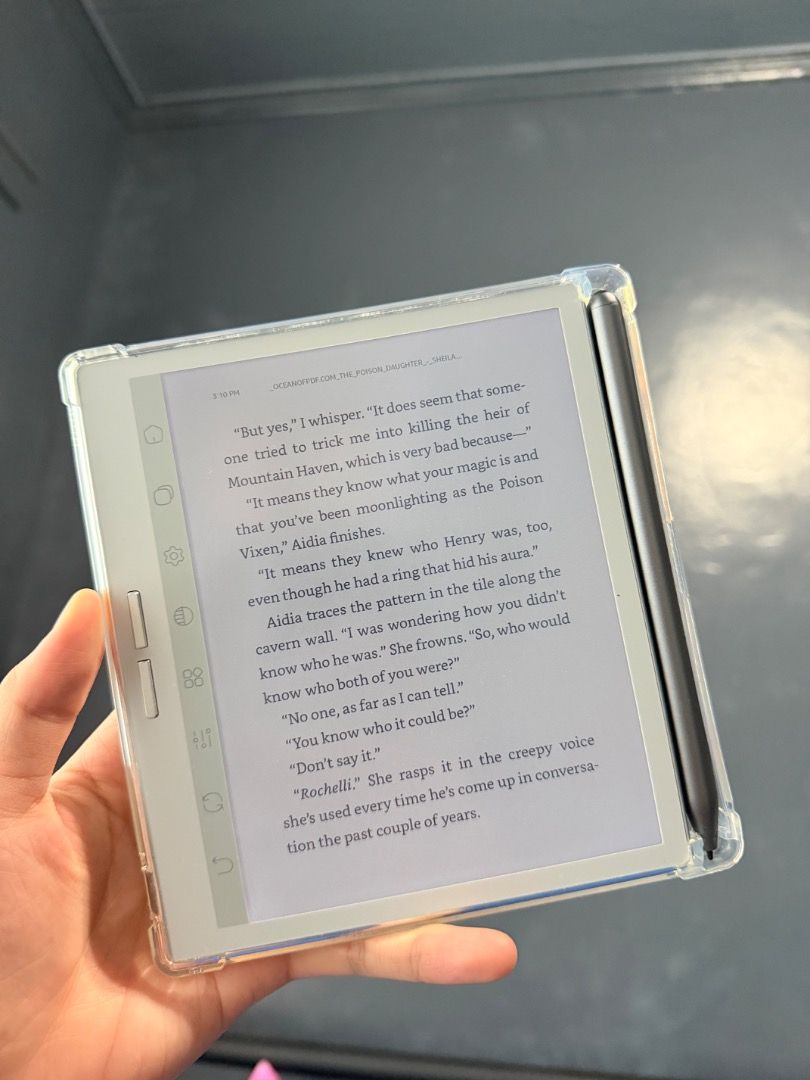 Bigme B751C (Category: E-Readers) located in Caloocan City. Submitted by sabby916 (Listing ID 1467675610, Image 3). Description: Comes with clear case, bigme case, bigme pen, charging cable, and box. Bought 3 months ago around 16k, minimal usage. Android power so you can download any app in the google playstore. Can read books, manga, and can even browse and watch videos. RFS: have another e reader For sure buyer only. .