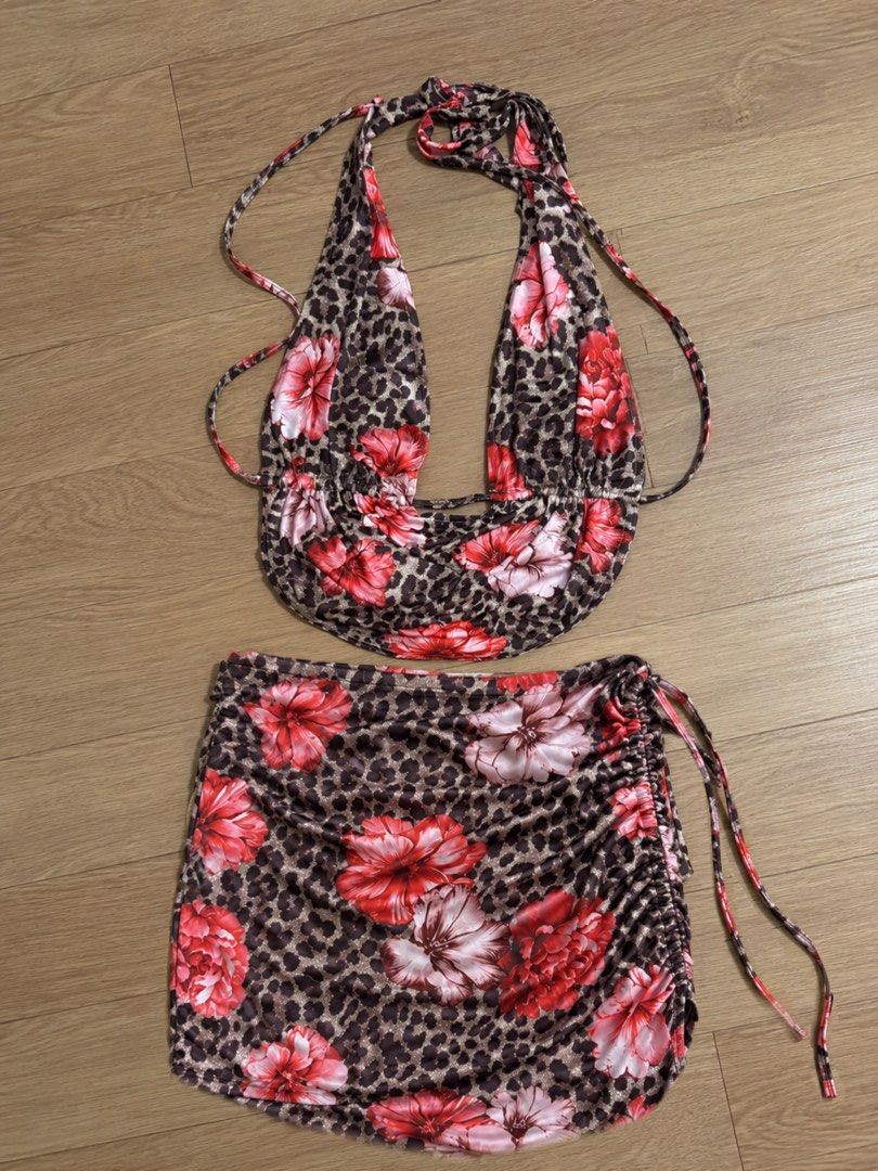 Bikini Summer Set (Category: Sets or Coordinates) located in Quezon City. Submitted by siobesclo. (Listing ID 1467760960, Image 1). Description: .
