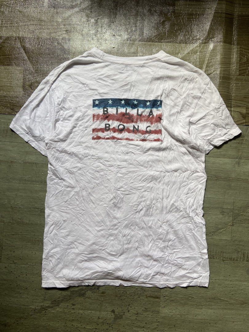 Billabong Us Flag Tee (Category: Tshirts & Polo Shirts ) located in Panabo. Submitted by thrifty.red (Listing ID 1467611728, Image 1). Description: width:19 length:27 S on tag M best fit.