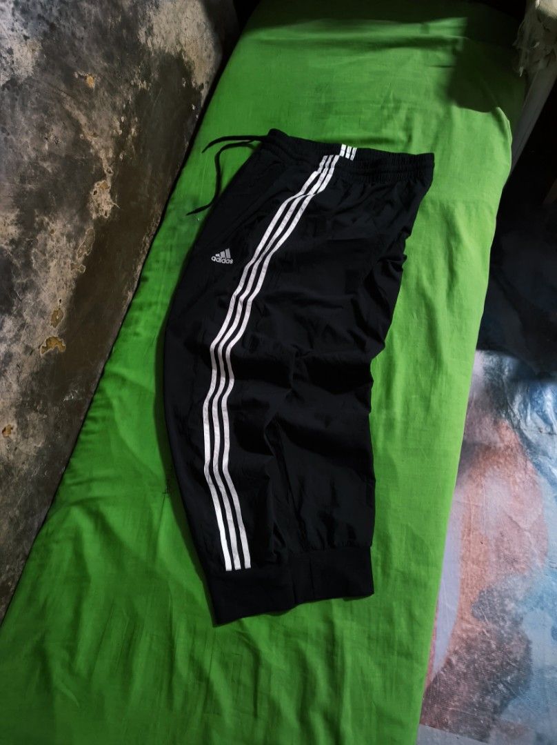 BLACK ADIDAS TRACKPANTS (Category: Joggers) located in Taguig. Submitted by steeze_plug (Listing ID 1465293153, Image 1). Description: EXCELLENT Condition! No any issues Complete tags (authentic piece) ✅ 10/10 color rate (black na black pa!) 🖤 Tight ribbings Solid netoo! 🙌 Dimes: L Free waistline size 37 length (perfect for 5'4 - 5'7 person) 🚛 J&T/FLASH EXPRESS delivery ➤ (Payment must be processed first) 🛵 Can also do Lalamove delivery if ma