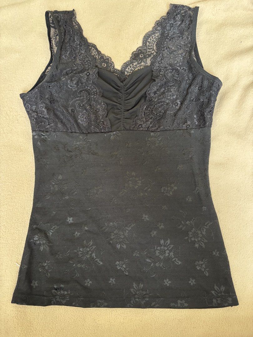 Black floral lace camisole (Category: Blouses) located in Pasig City. Submitted by llovedbyliv (Listing ID 1467633578, Image 1). Description: Small to Semi medium .