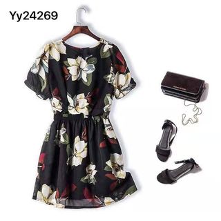 (Category: ) located in . Submitted by candyloved.luxe (Listing ID 1467657623, Image 1). Description: .