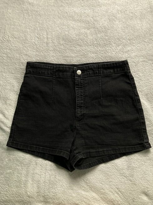 Black High Rise Shorts (Category: Shorts) located in Rizal. Submitted by sheeraay (Listing ID 1467669072, Image 3). Description: - Brand: Wild Fable - Style: Highest rise black denim shorts - Size: waist up to 17 inches - Closure: Classic button and zip fly - Details: Structured front darting with a dark wash finish - Condition: Clean inside and out, perfect for casual outfits.
