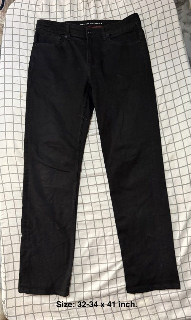 black straight-fit stretch denim jeans (Category: Jeans) located in Quezon City. Submitted by pinkyswearshop (Listing ID 1467686132, Image 1). Description: .