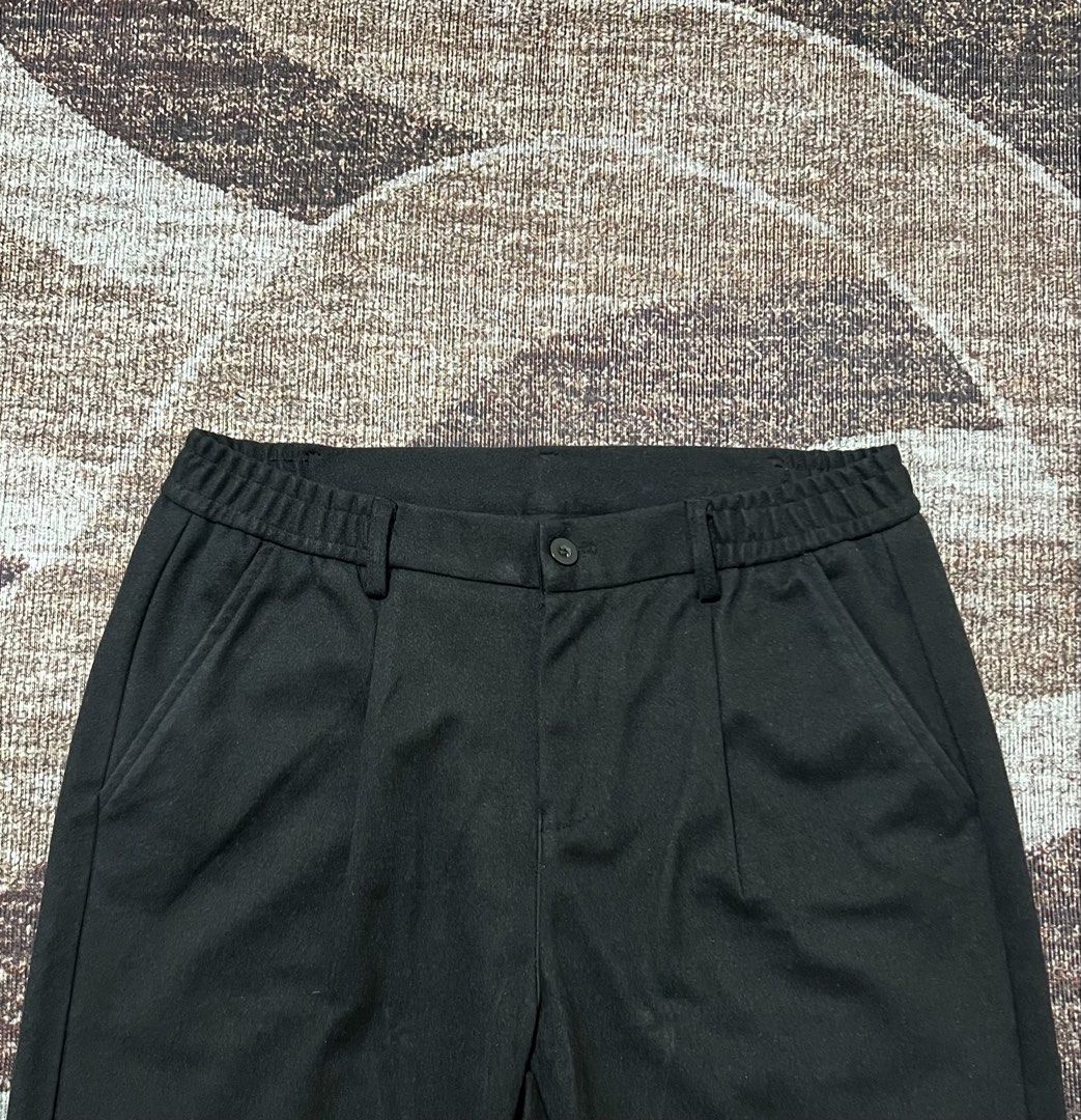Black Thick Pants (Category: Jeans) located in Rizal. Submitted by ithriftph_ (Listing ID 1467720039, Image 3). Description: 🔻 Details 🔻 Black Pants Thick Cotton style Semi-Baggy to Straight Fit Waistline: 34" Length: 37" Thigh: 11" Leg hole: 8" Color rate: 8/10 Condition: 9/10 No issue Price: 250 pesos Reminders: Color may vary due to lighting and your screen resolution. Note: Ready to wear (already washed) Mode of Payment: 📌 Gcash 📌 Mariban