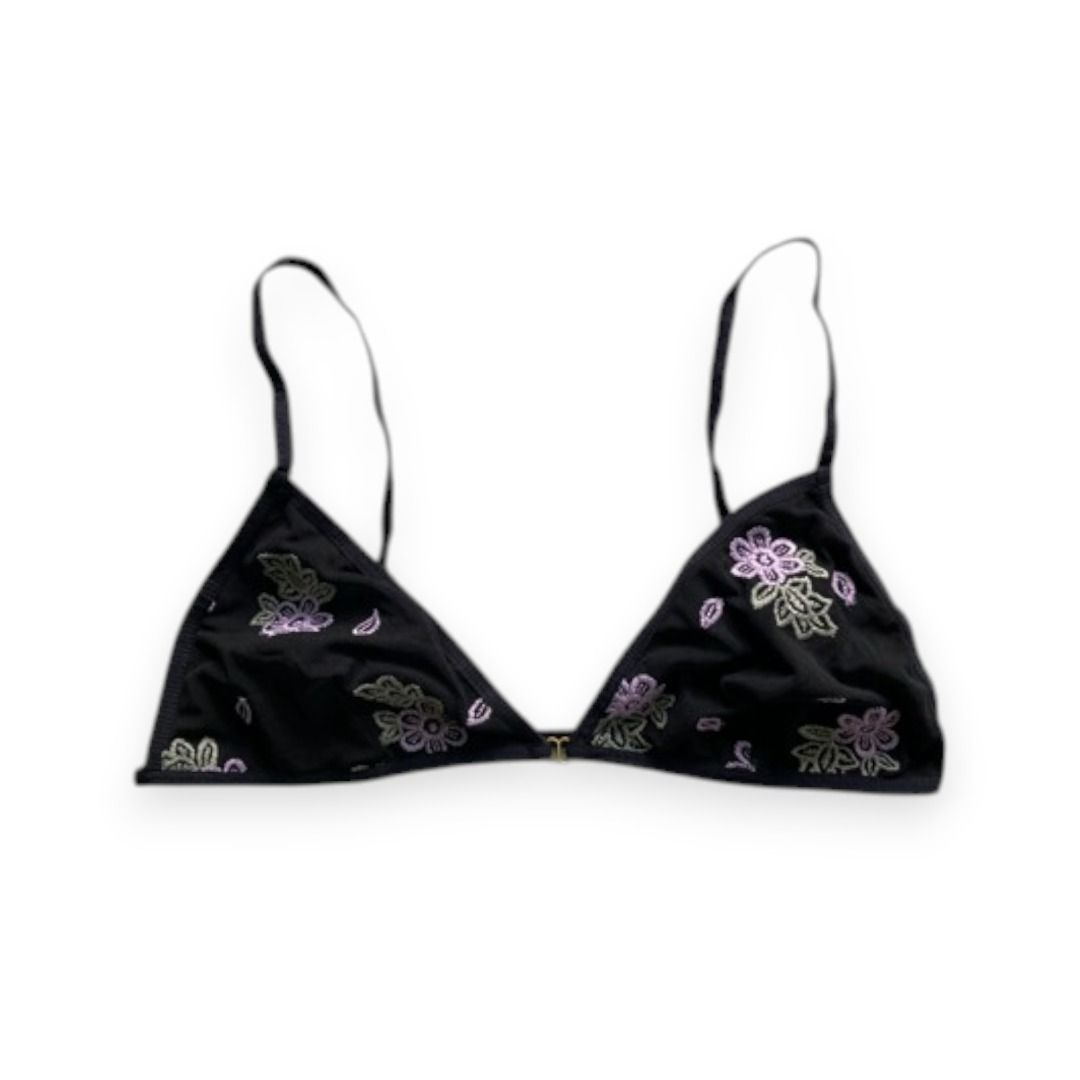 Black Triangle Bralette (Category: Undergarments & Loungewear) located in Rizal. Submitted by sheeraay (Listing ID 1467650866, Image 1). Description: - Style: Triangle bikini top - Color: Black - Size: Medium - No pad slots - Details: Adjustable straps with metal hardware rings.