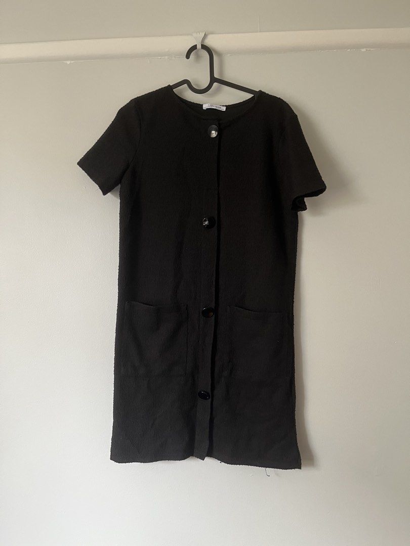 Black Zara Dress (never used) (Category: Dresses) located in Paranaque City. Submitted by colsness (Listing ID 1467631869, Image 1). Description: Never used Bought in japan Size S Original .