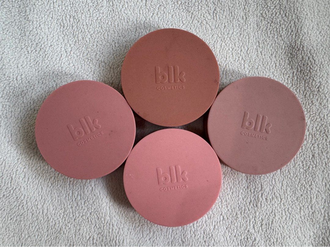 BLK Cosmetics Soft Blur Powder Blush “Bonbon” “Croffle” “Macaron” (Category: Makeup) located in Manila. Submitted by khg_0 (Listing ID 1467690265, Image 1). Description: BLK Powder Blush Shade: Bonbon, Croffle, Macaron only Souffle (sold) ₱150 each 📍Malate, Manila ❌ Joy reservers = blocked ✅ Lalamove ✅ J&T express.