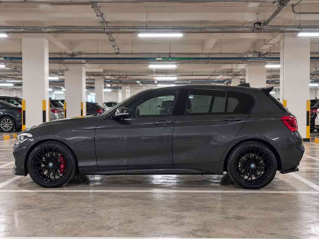 BMW 1 Series Hatchback Diesel 116d (A) (Category: Used Cars) located in Singapore. Submitted by sgcarchoicewc (Listing ID 1467650484, Image 3). Description: Sales Contact: Casper Lim tel:90687290 .