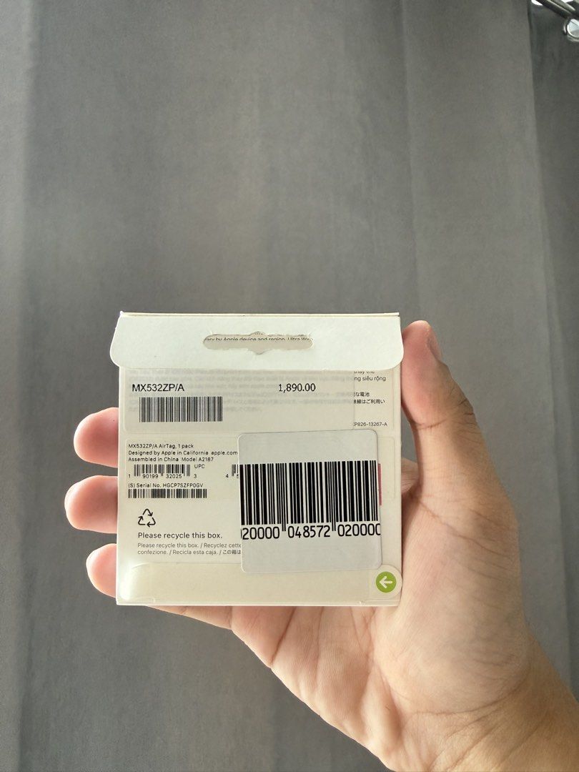Bnew Apple AirTag 1st Gen (Category: Other Accessories) located in Mandaluyong City. Submitted by kier_ad (Listing ID 1467626319, Image 2). Description: Bnew and sealed From powermac Last price already. Loc: Mandaluyong.