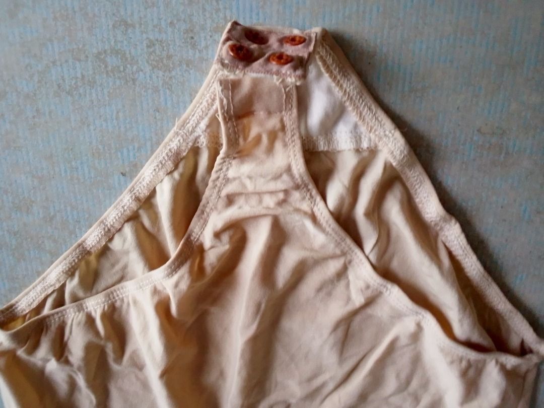 Bodysuit US BNEWTAG (Category: Others Tops) located in Los Banos. Submitted by mania-62906 (Listing ID 1467676997, Image 3). Description: BNEWTAG. US Medium. Skin tone ( note out of town nov 25-Jan25, 2027).