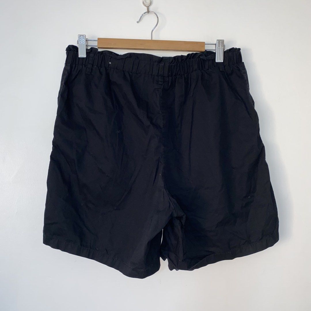BOSSINI easy shorts (Category: Shorts) located in San Jose del Monte. Submitted by mamiracky (Listing ID 1467681175, Image 3). Description: .