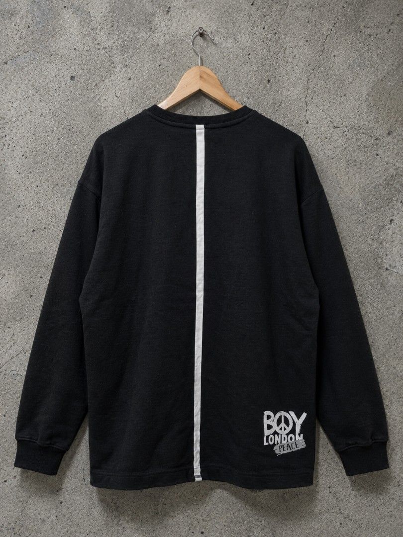 Boy London (Category: Coats, Jackets and Outerwear) located in Manila. Submitted by 322thriftshop (Listing ID 1467832439, Image 2). Description: BOY LONDON PULLOVER • L'29 x W'23 • SIZE: XL •COLOR RATE: 9.8/10 •CONDITION: AS NEW.