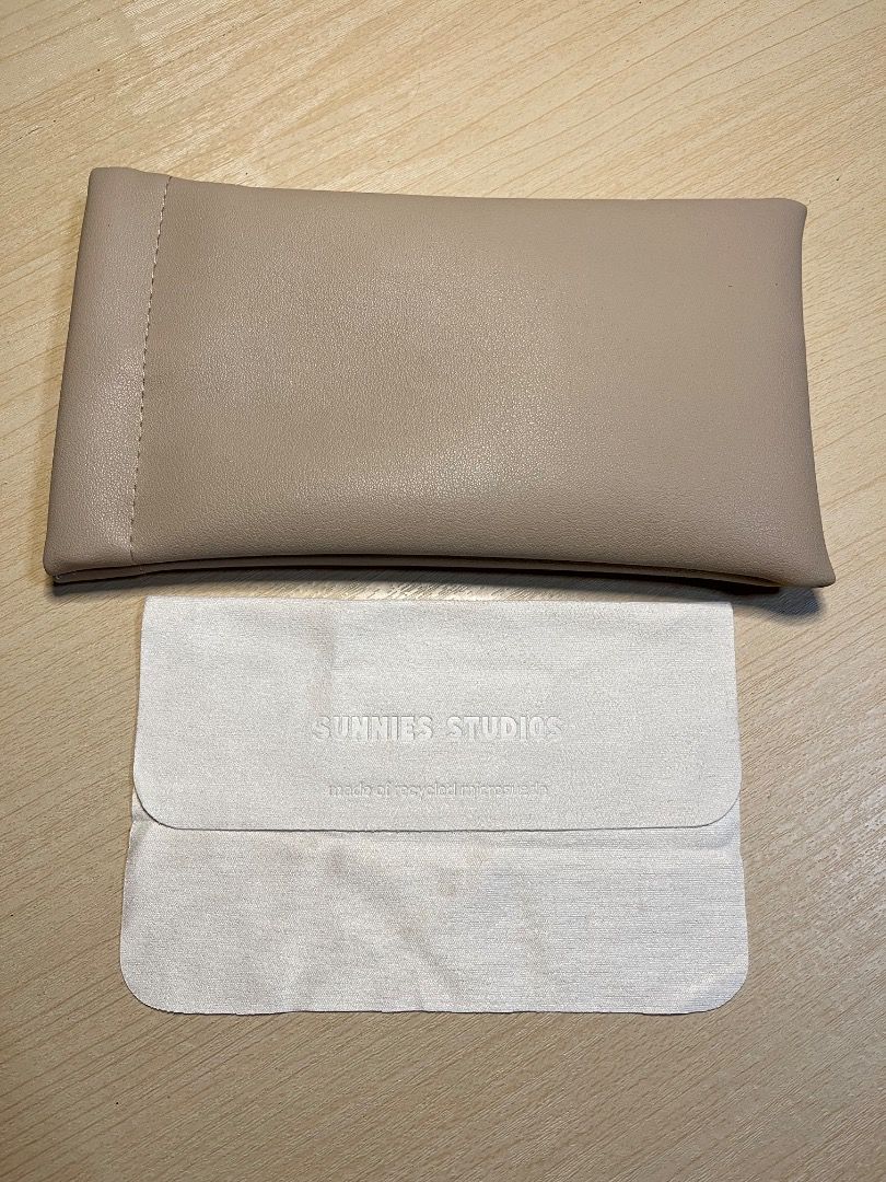 Brandnew Sunnies Studios Soft Sac (Category: Sunglasses & Eyewear) located in San Pedro. Submitted by anjellyyy (Listing ID 1467634713, Image 2). Description: Brandnew Sunnies Studios Soft Sac - Comes with microsuede cleaning cloth - ₱100 only - Meetup: Robinsons Galleria South/Festival Mall/SM Sta. Rosa - MOP: Gcash/BPI/Maribank or Cash (for meetup only) - MOD: Lalamove/J&T (shouldered by buyer) 📍San Pedro, Laguna.